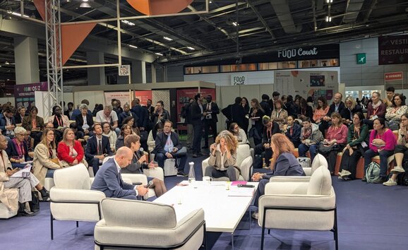 Présentation des Bourses d’échanges de l’USH 74 et d’ABC Hlm sur le Parvis d’Actualité Habitat au Congrès Hlm 2025 